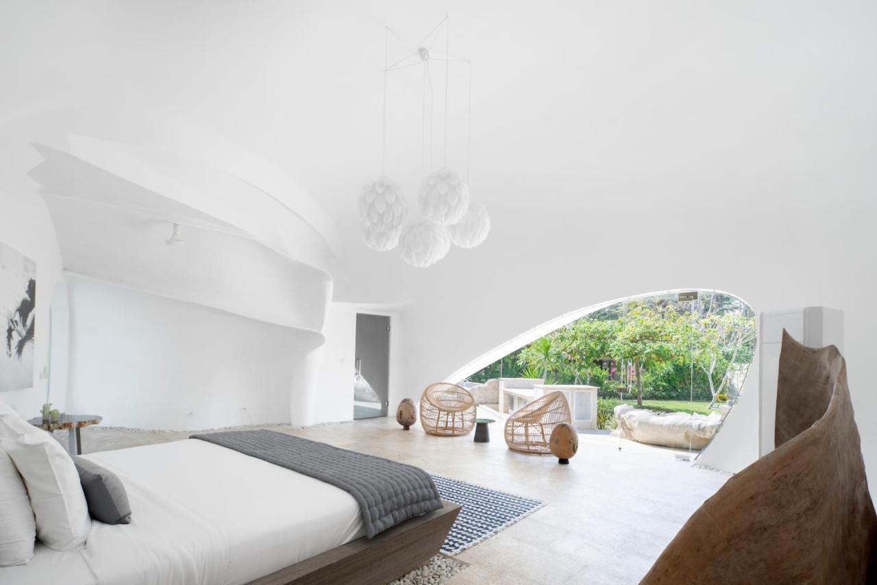 The Cloud Beachfront Villa Tabanan Exterior photo