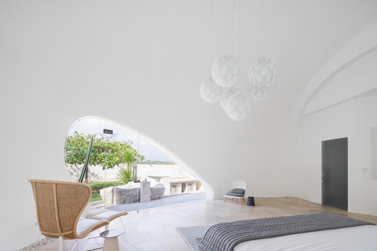 The Cloud Beachfront Villa Tabanan Exterior photo